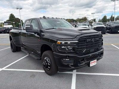 2027 RAM Ram 3500 RAM 3500 LARAMIE CREW CAB 4X4 8' BOX