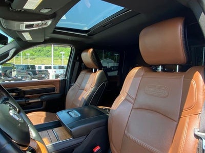 2020 RAM 3500 Laramie Longhorn Crew Cab 4x4 8' Box