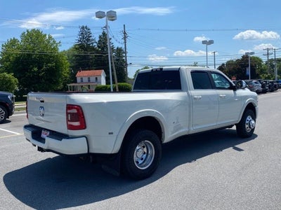 2020 RAM 3500 Laramie Longhorn Crew Cab 4x4 8' Box