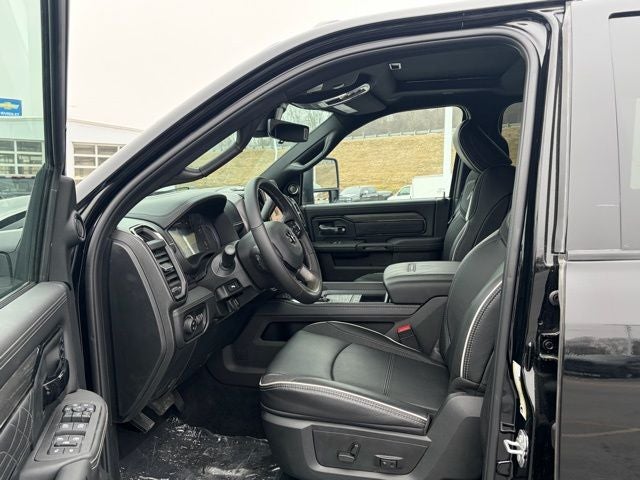 2026 RAM Ram 3500 RAM 3500 LIMITED MEGA CAB 4X4 6'4' BOX