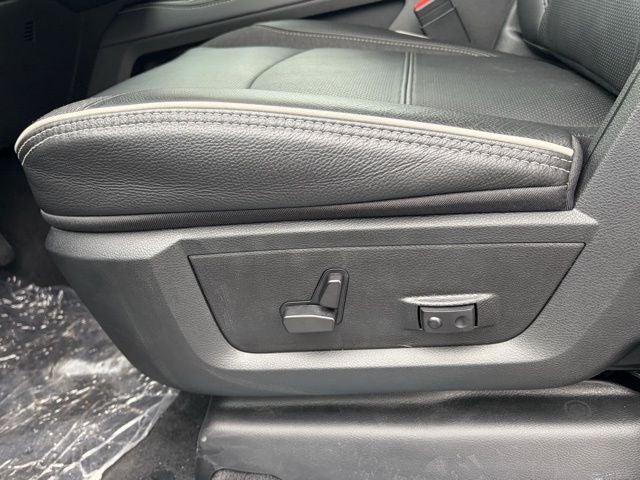 2026 RAM Ram 3500 RAM 3500 LIMITED MEGA CAB 4X4 6'4' BOX