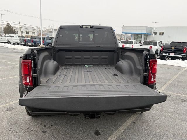 2026 RAM Ram 3500 RAM 3500 LIMITED MEGA CAB 4X4 6'4' BOX