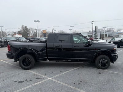 2026 RAM Ram 3500 RAM 3500 LIMITED MEGA CAB 4X4 6'4' BOX