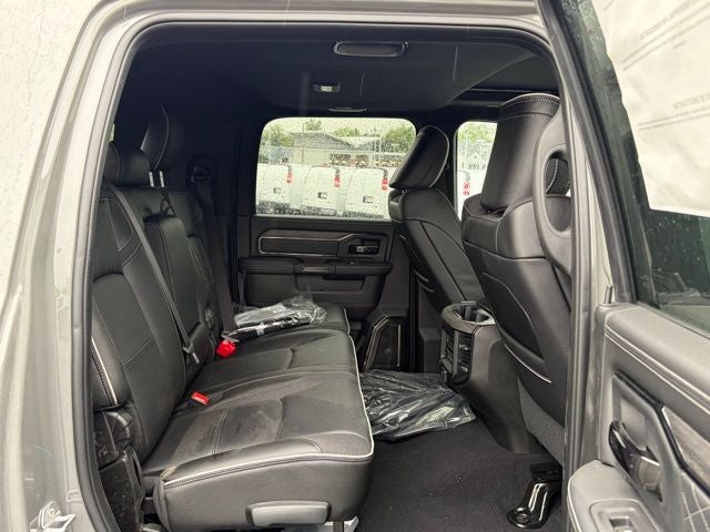 2026 RAM Ram 3500 RAM 3500 LIMITED MEGA CAB 4X4 6'4' BOX