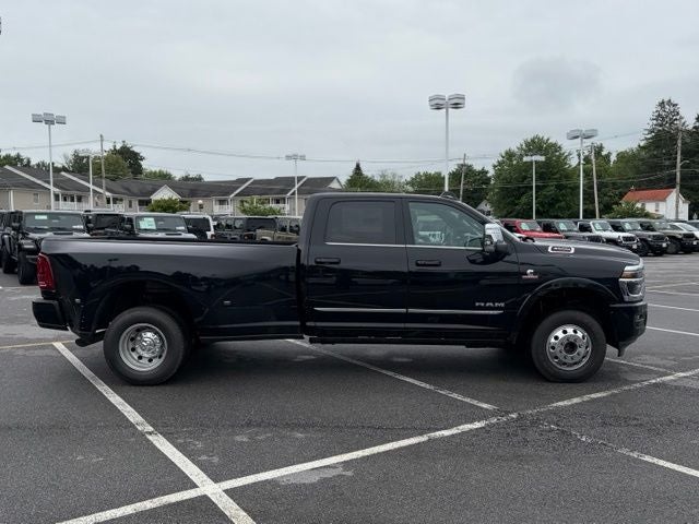 2026 RAM Ram 3500 RAM 3500 LIMITED CREW CAB 4X4 8' BOX