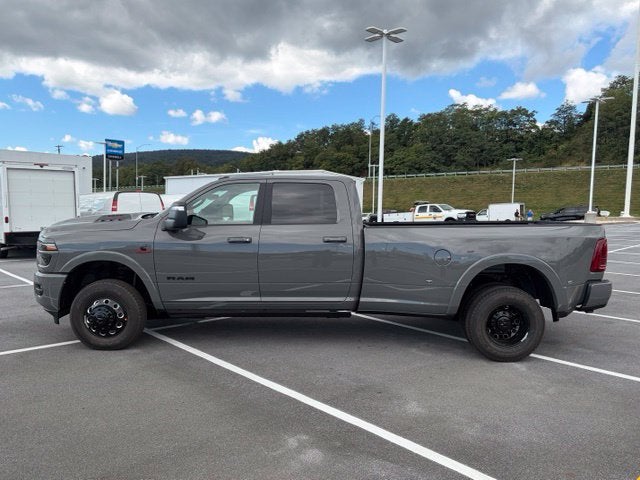 2027 RAM Ram 3500 RAM 3500 LIMITED CREW CAB 4X4 8' BOX