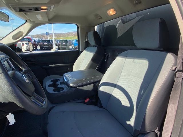 2022 RAM 1500 Classic Tradesman Regular Cab 4x4 6'4' Box