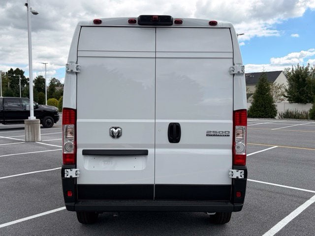 2027 RAM ProMaster Cargo Van Tradesman