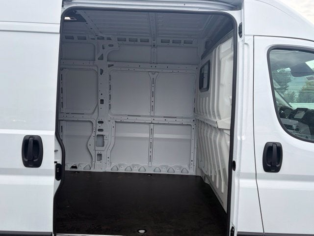 2027 RAM ProMaster Cargo Van Tradesman