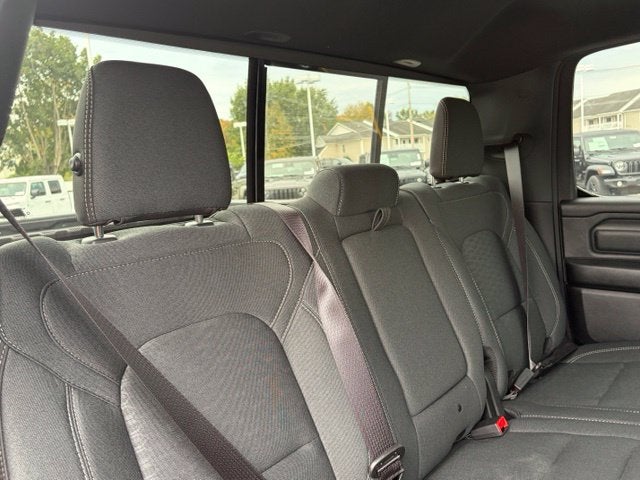 2026 RAM Ram 1500 RAM 1500 TRADESMAN CREW CAB 4X4 5'7' BOX
