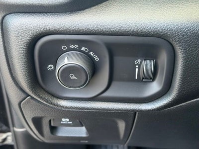 2026 RAM Ram 1500 RAM 1500 TRADESMAN CREW CAB 4X4 5'7' BOX