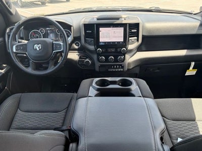 2026 RAM Ram 1500 RAM 1500 TRADESMAN CREW CAB 4X4 5'7' BOX