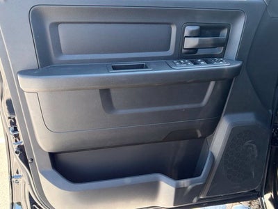 2027 RAM Ram 2500 RAM 2500 BLACK EXPRESS CREW CAB 4X4 6'4' BOX