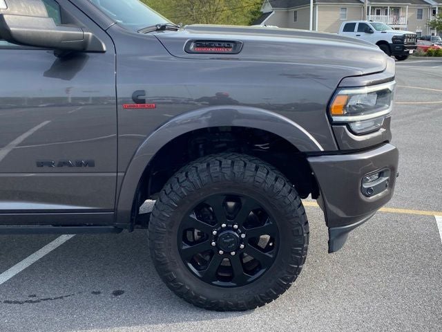 2019 RAM 2500 Laramie Crew Cab 4x4 6'4' Box