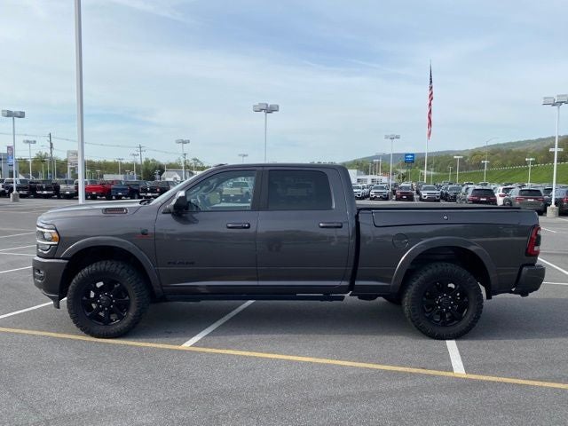 2019 RAM 2500 Laramie Crew Cab 4x4 6'4' Box