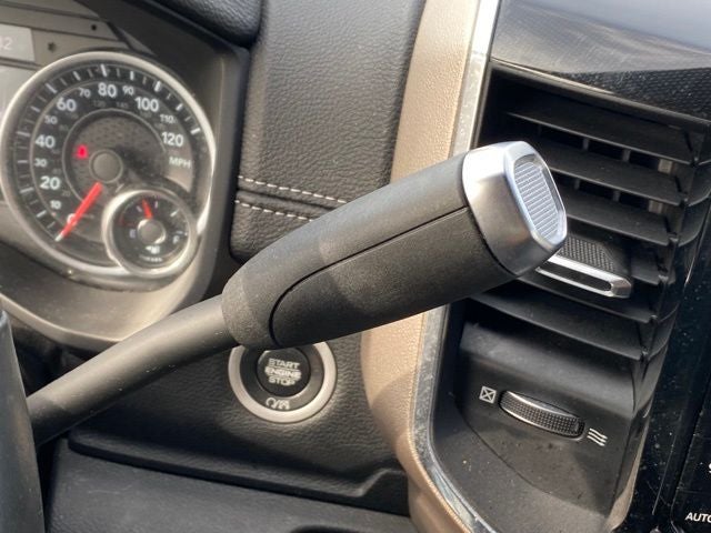 2019 RAM 2500 Laramie Crew Cab 4x4 6'4' Box