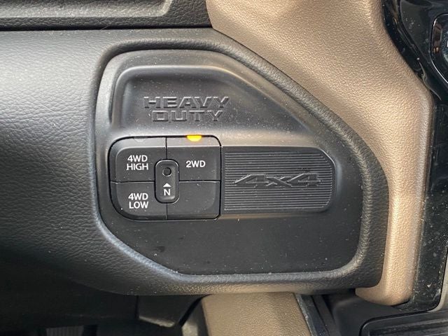 2019 RAM 2500 Laramie Crew Cab 4x4 6'4' Box