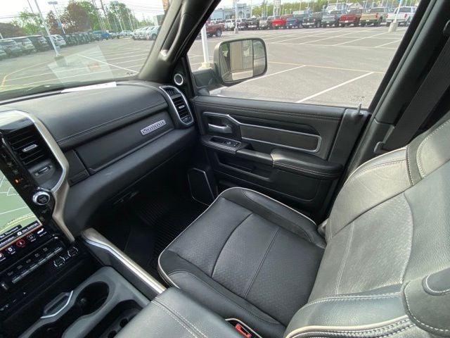 2019 RAM 2500 Laramie Crew Cab 4x4 6'4' Box