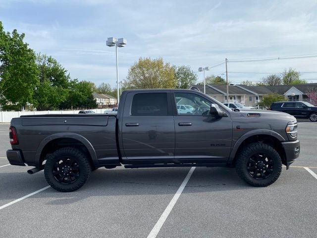 2019 RAM 2500 Laramie Crew Cab 4x4 6'4' Box