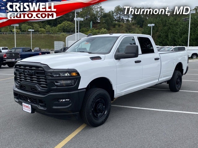 2025 RAM 2500 Tradesman Crew Cab 4x4 8' Box