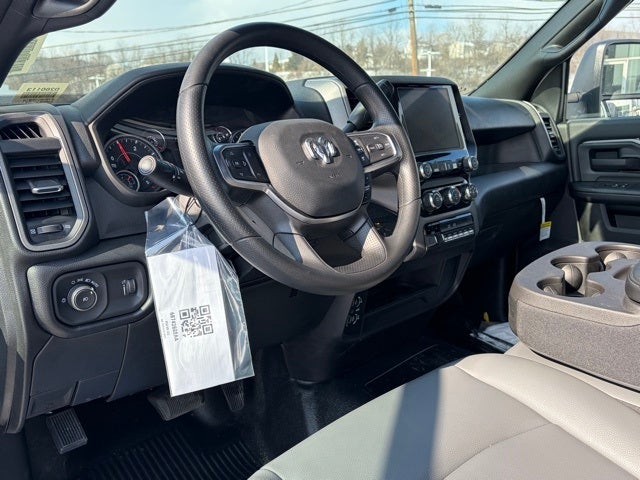 2026 RAM Ram 5500 Chassis Cab RAM 5500 TRADESMAN CHASSIS REGULAR CAB 4X4 60' CA