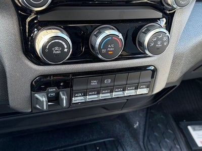 2026 RAM Ram 5500 Chassis Cab RAM 5500 TRADESMAN CHASSIS REGULAR CAB 4X4 60' CA