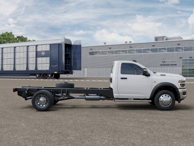 2027 RAM Ram 5500 Chassis Cab RAM 5500 TRADESMAN CHASSIS REGULAR CAB 4X4 108' CA
