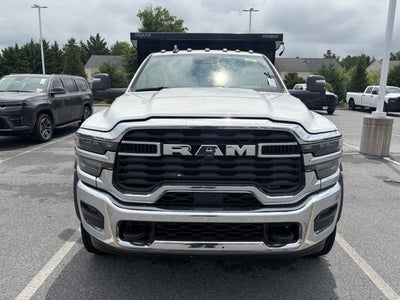 2026 RAM 5500 Chassis RAM 5500 TRADESMAN CHASSIS CREW CAB 4X4 84' CA