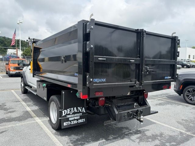 2026 RAM 5500 Chassis RAM 5500 TRADESMAN CHASSIS CREW CAB 4X4 84' CA