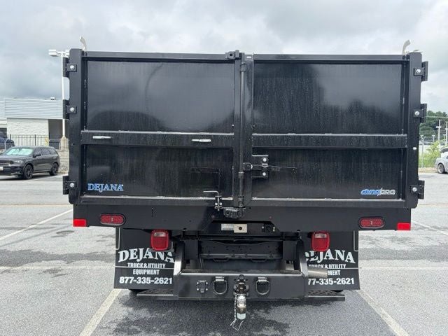 2026 RAM 5500 Chassis RAM 5500 TRADESMAN CHASSIS CREW CAB 4X4 84' CA
