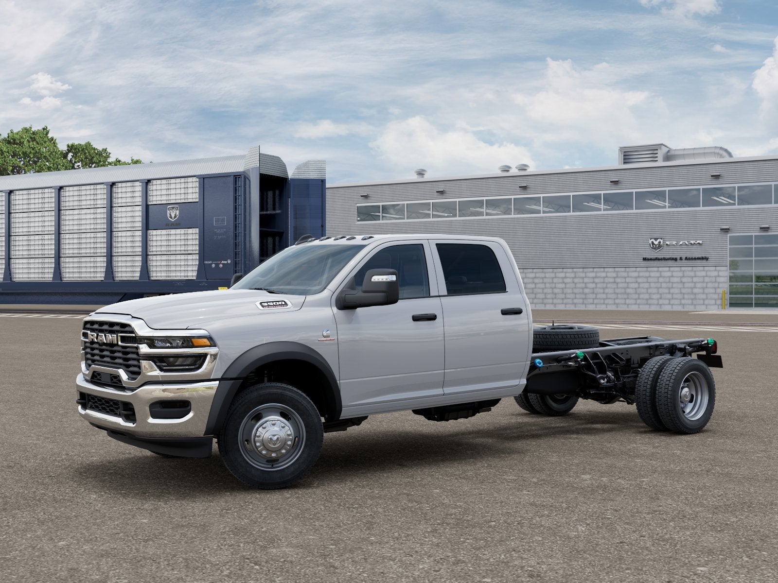 2026 RAM Ram 5500 Chassis Cab RAM 5500 TRADESMAN CHASSIS CREW CAB 4X4 84' CA