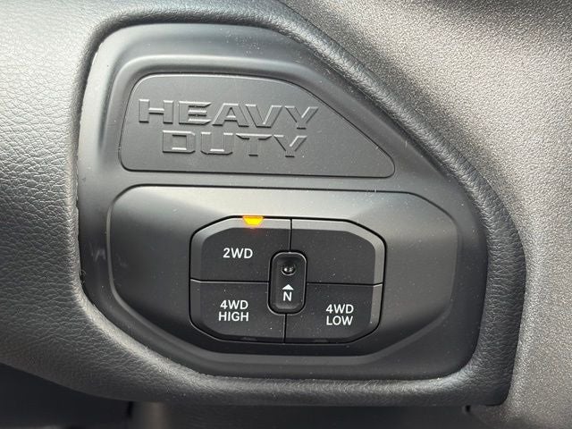 2026 RAM Ram 3500 Chassis Cab RAM 3500 TRADESMAN CHASSIS REGULAR CAB 4X4 84' CA