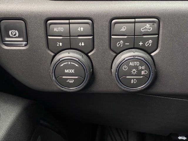 2026 Chevrolet Silverado 1500 4WD Crew Cab Short Bed LT Trail Boss