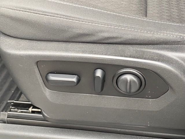 2021 Chevrolet Silverado 1500 4WD Crew Cab Short Bed LT