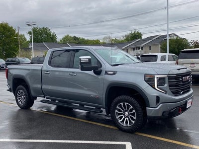 2023 GMC Sierra 1500 4WD Crew Cab Standard Box AT4
