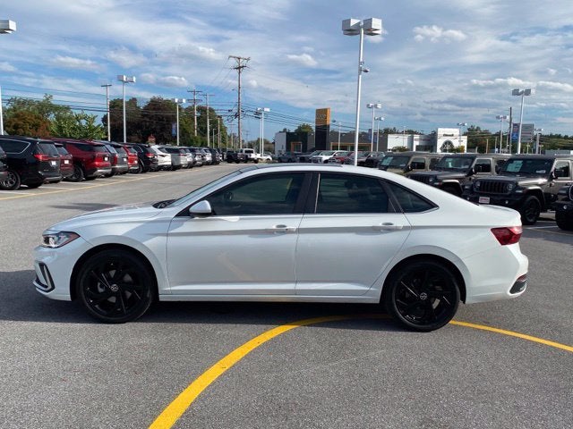 2025 Volkswagen Jetta 1.5T SE