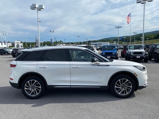 2022 Lincoln Corsair Standard