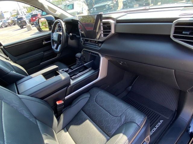 2024 Toyota Sequoia SR5