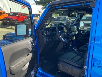 2025 Jeep Wrangler WRANGLER 4-DOOR SAHARA