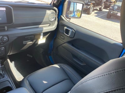 2025 Jeep Wrangler WRANGLER 4-DOOR SAHARA