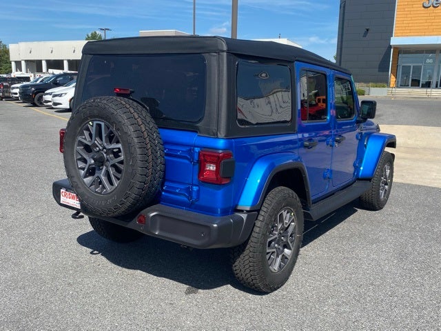 2025 Jeep Wrangler WRANGLER 4-DOOR SAHARA