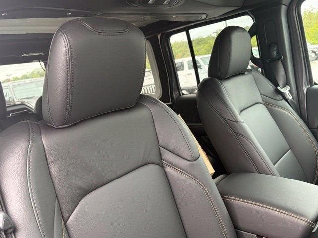 2027 Jeep Wrangler WRANGLER 4-DOOR SAHARA