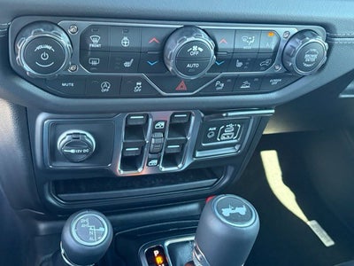 2027 Jeep Wrangler WRANGLER 4-DOOR SAHARA