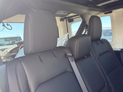 2027 Jeep Wrangler WRANGLER 4-DOOR SAHARA