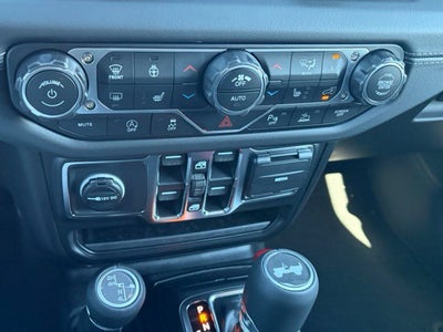 2027 Jeep Wrangler WRANGLER 4-DOOR SAHARA