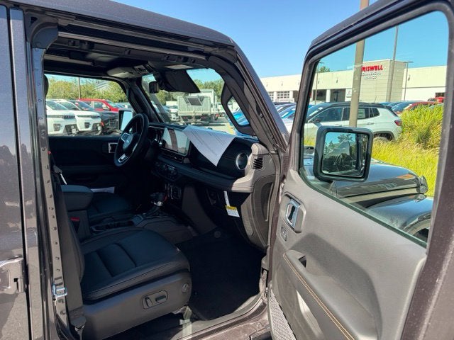 2027 Jeep Wrangler WRANGLER 4-DOOR SAHARA