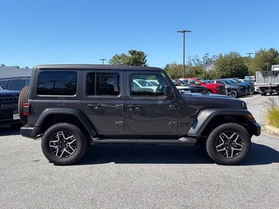 2027 Jeep Wrangler WRANGLER 4-DOOR SAHARA