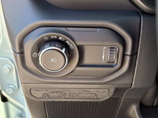 2027 Jeep Wrangler WRANGLER 4-DOOR SAHARA