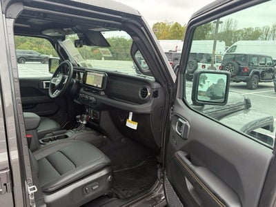 2027 Jeep Wrangler WRANGLER 4-DOOR SAHARA