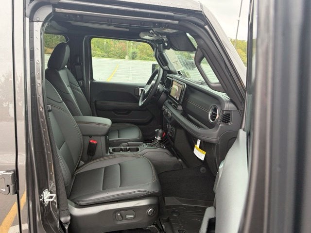 2027 Jeep Wrangler WRANGLER 4-DOOR SAHARA